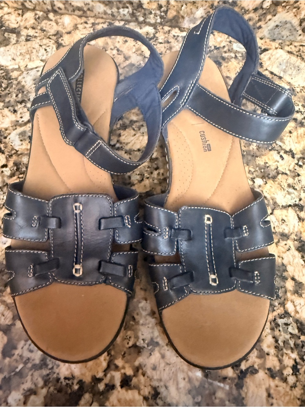 Clarks Leisa Annual Navy Blue Leather Comfort Sandals Womens Size 9 M EUC